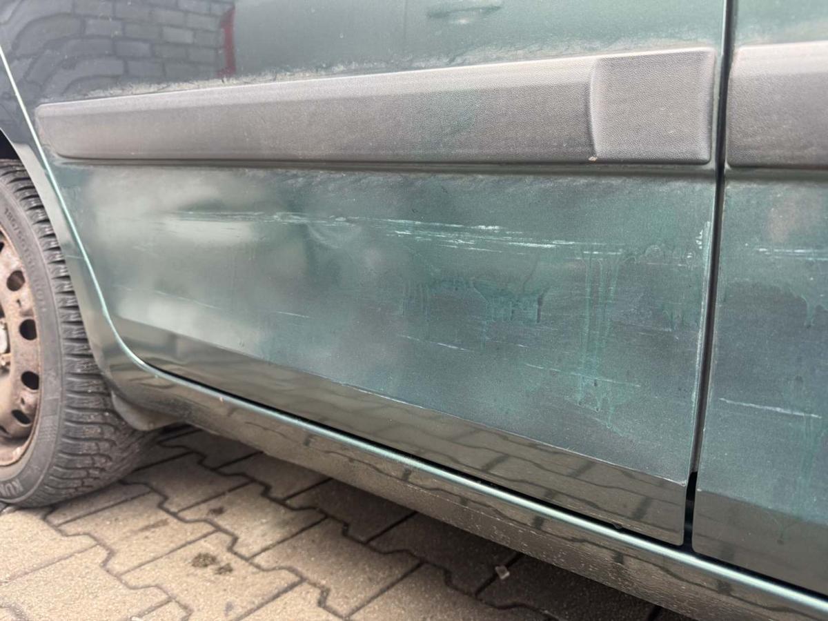 Skoda Fabia 2 original T&uuml;r hinten rechts LF6K Highland Gr&uuml;n Flie&szlig;heck Rohbau Bj.2008